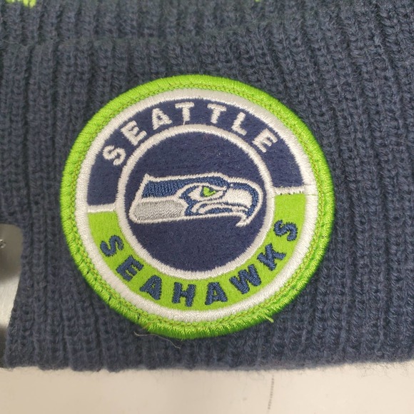 NEW 2020 NFL NEW ERA ON FIELD SIDELINE BEANIE - Seattle Seahawks - Picture 2 of 4
